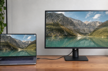USB-C Monitor Flickering in Windows 11: Fix the Signal Path