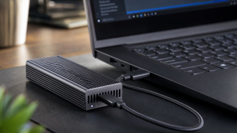 Why Is My USB4 NVMe Enclosure Slow? A Windows Bottleneck Checklist