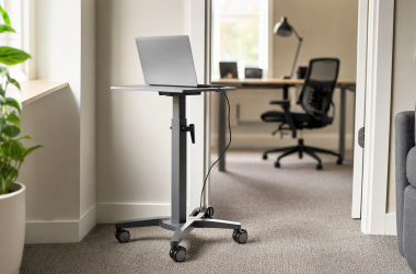 Best Rolling Laptop Carts for Work Between Rooms