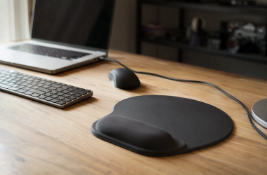 Top 8 Ergonomic Mouse Pads with Wrist Support for Long Desk Days